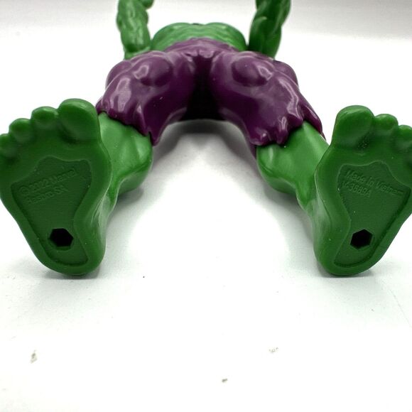 The Incredible Hulk 6" Hasbro Marvel 2022 Action Figure - Picture 4 of 4
